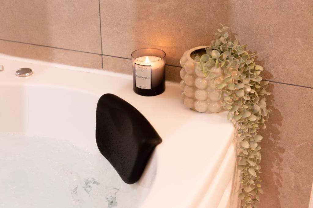 Life Room-jacuzzi-netflix-acces-24/7-prive Apartment *